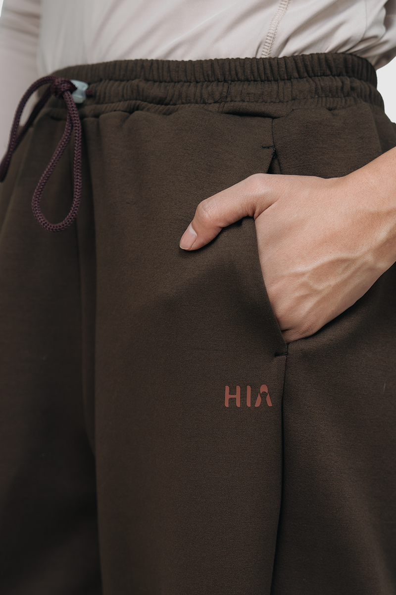 Nomi Barrel Sport Pants Olahraga - Brown